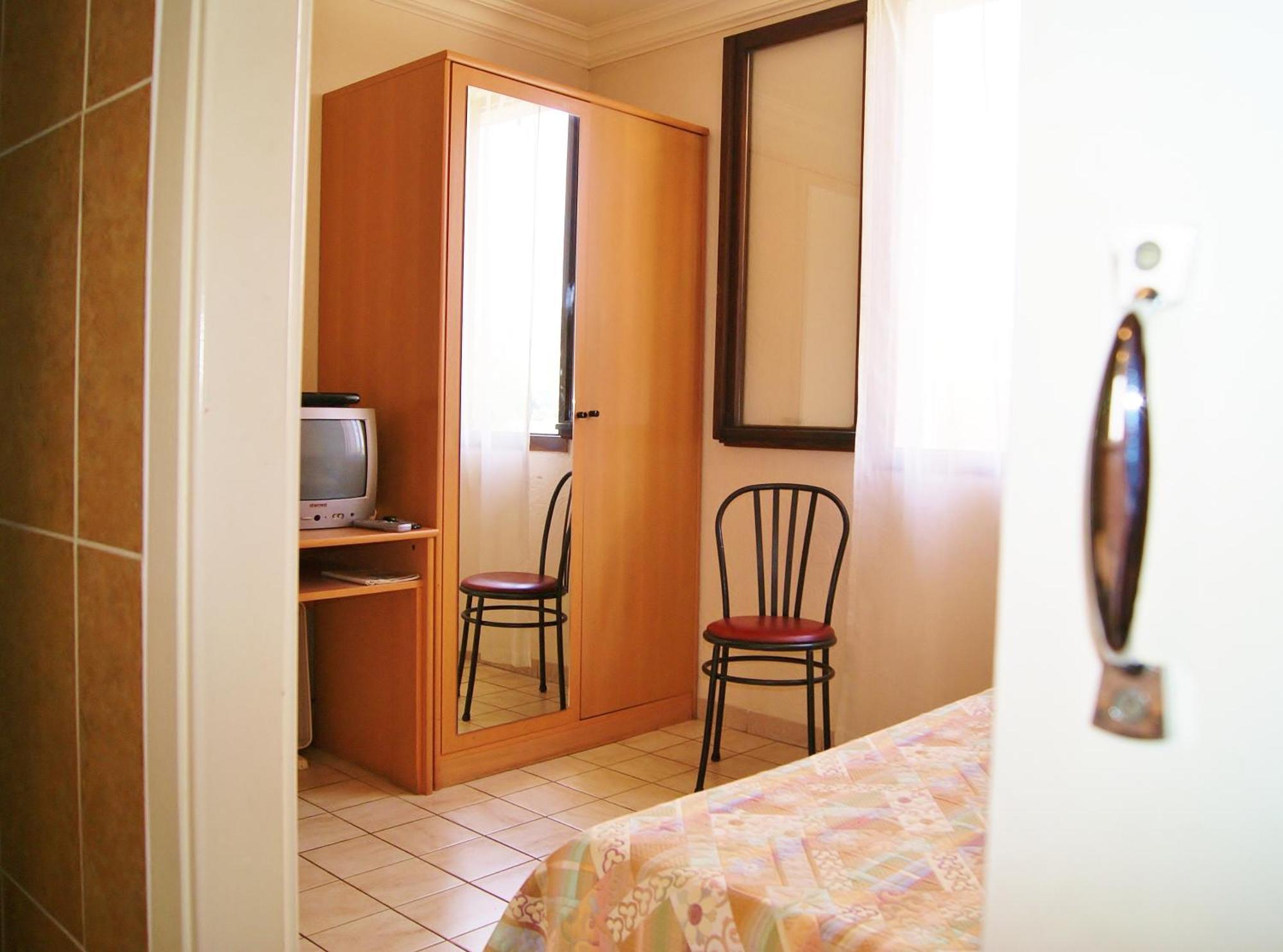 Auberge de la Baronne La Gaude Extérieur photo